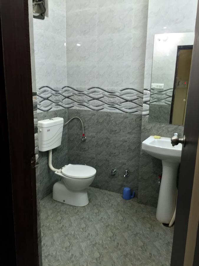 Hotel Lalit Palace Babina Habitación foto